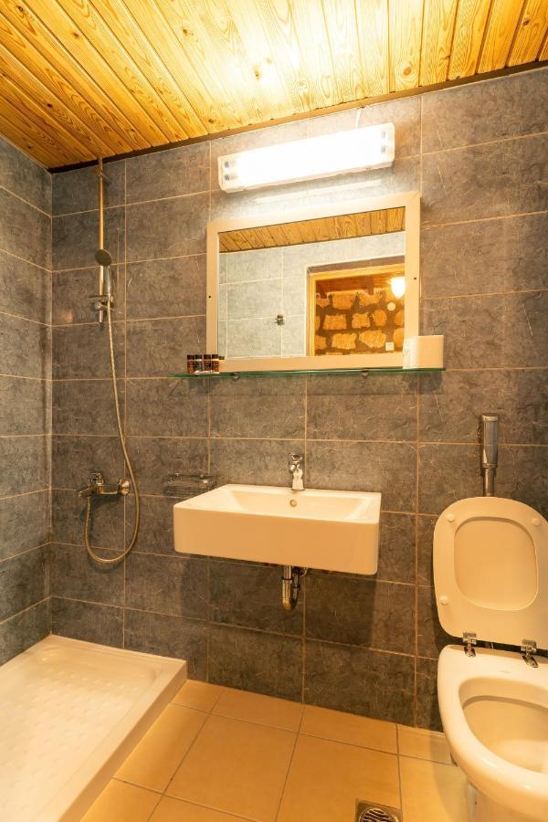 Xenia Hotel Sfakia Exterior photo